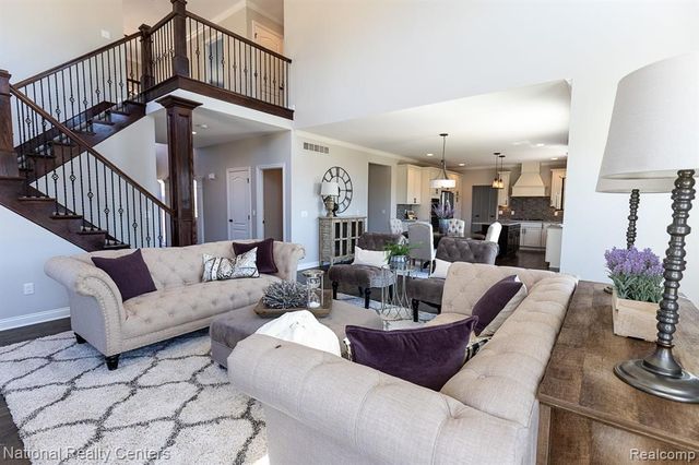 925 Guenevere Drive, Oxford, MI 48371