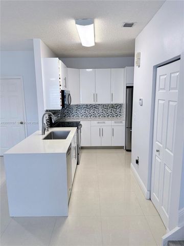 1704 SW 101st Terrace, Miramar, FL 33025