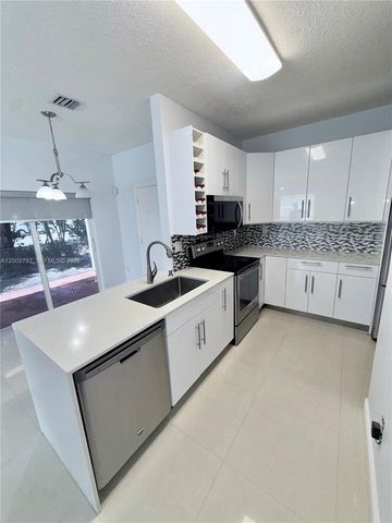 1704 SW 101st Terrace, Miramar, FL 33025