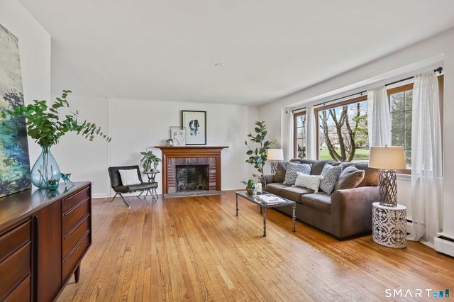 25 Dairy Farm Road, Norwalk, CT 06851