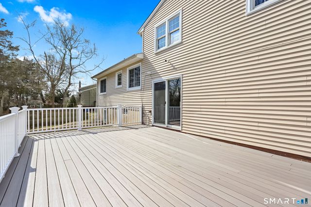 25 Dairy Farm Road, Norwalk, CT 06851