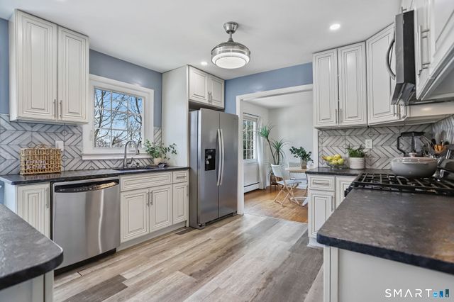 25 Dairy Farm Road, Norwalk, CT 06851