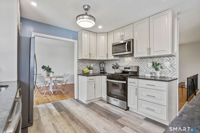 25 Dairy Farm Road, Norwalk, CT 06851