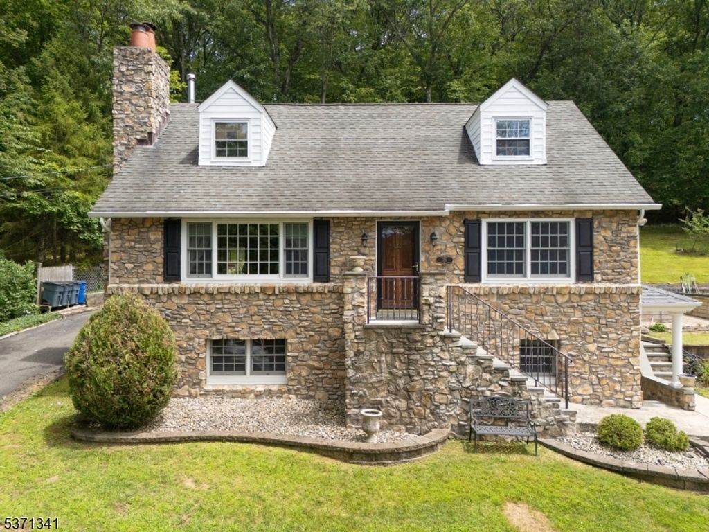 136 Park Ave, Randolph Twp., NJ 07869