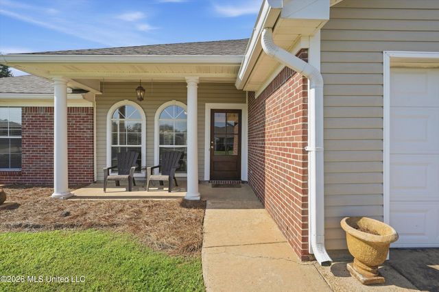 315 Orchard Way, Brandon, MS 39047