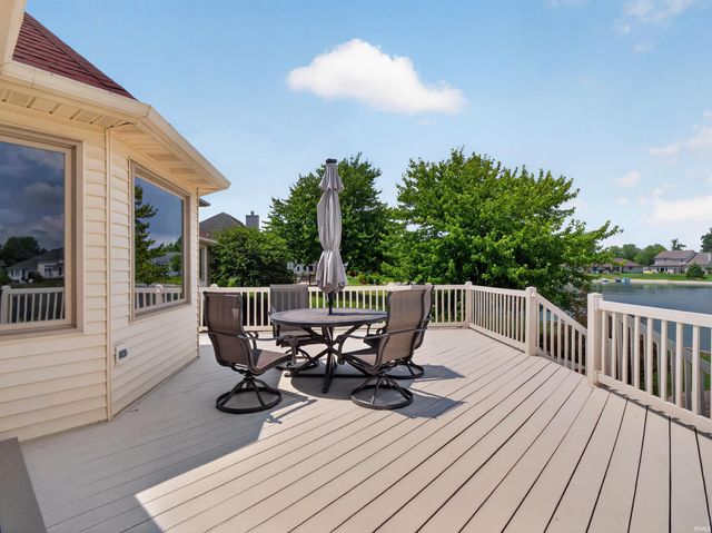 9811 Stowaway Cove, Fort Wayne, IN 46835