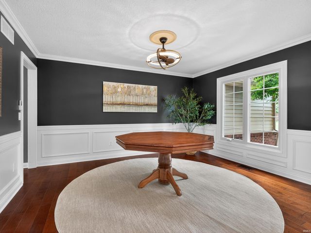 9811 Stowaway Cove, Fort Wayne, IN 46835