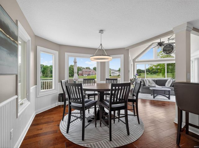 9811 Stowaway Cove, Fort Wayne, IN 46835