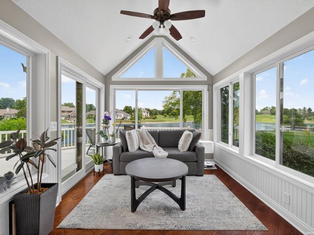 9811 Stowaway Cove, Fort Wayne, IN 46835
