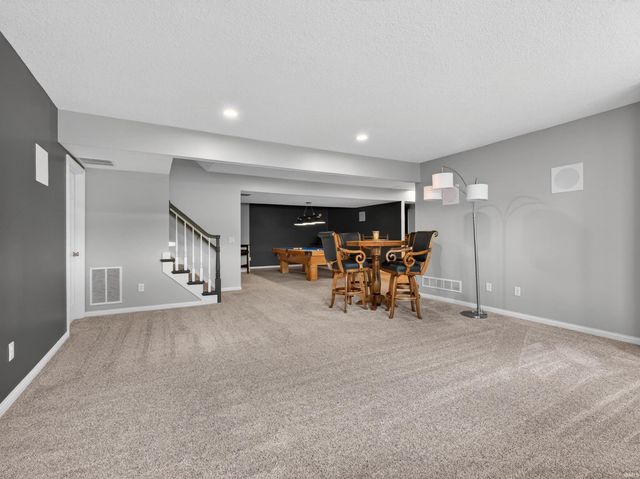 9811 Stowaway Cove, Fort Wayne, IN 46835