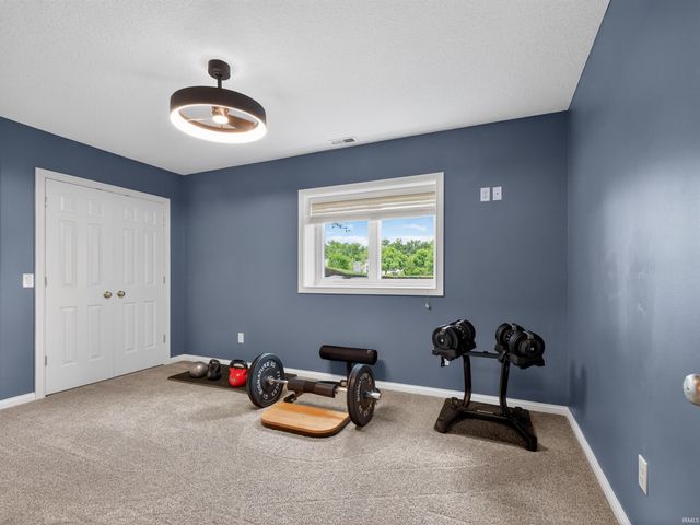 9811 Stowaway Cove, Fort Wayne, IN 46835