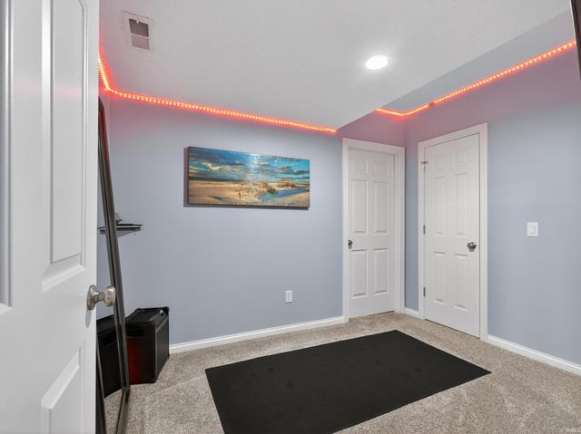 9811 Stowaway Cove, Fort Wayne, IN 46835