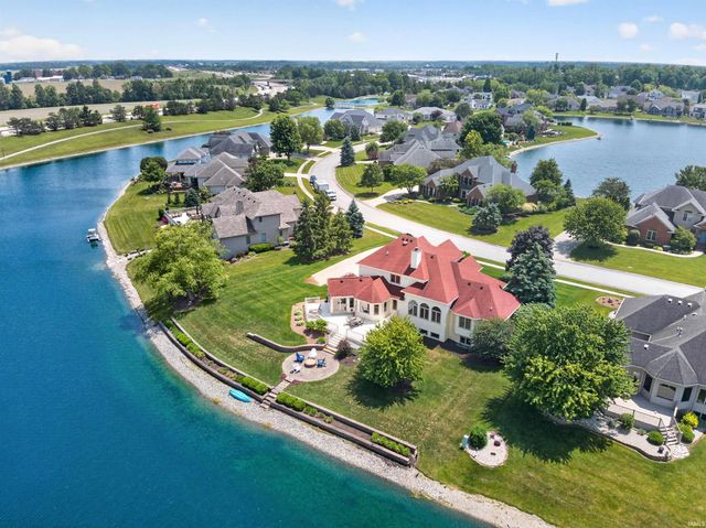 9811 Stowaway Cove, Fort Wayne, IN 46835