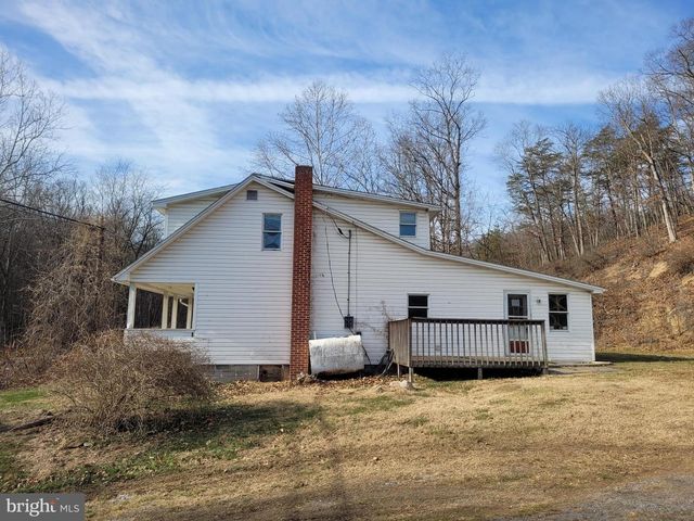 9492 CUMBERLAND RD, Springfield, WV 26763
