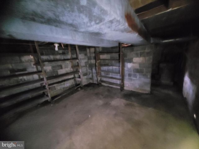 9492 CUMBERLAND RD, Springfield, WV 26763