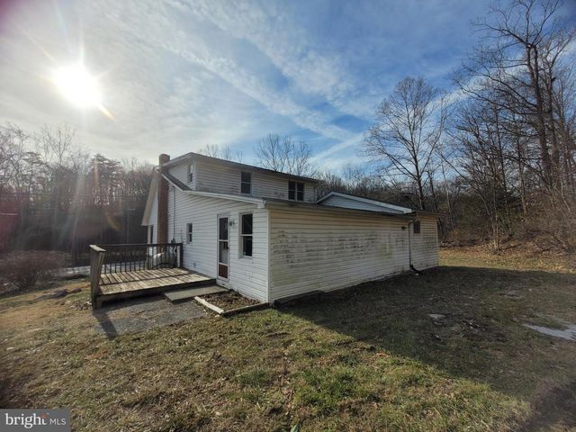 9492 CUMBERLAND RD, Springfield, WV 26763
