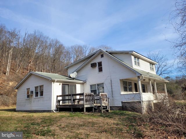 9492 CUMBERLAND RD, Springfield, WV 26763