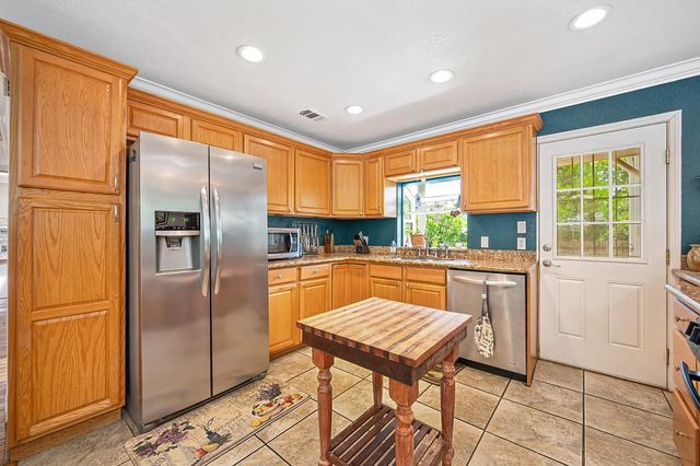 4020 Tammy Ln, Shingle Springs, CA 95682