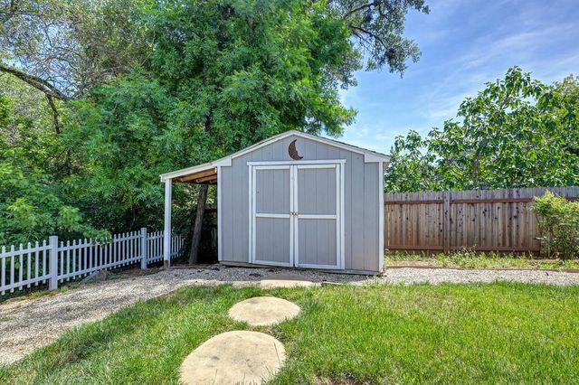 4020 Tammy Ln, Shingle Springs, CA 95682