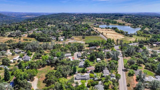 4020 Tammy Ln, Shingle Springs, CA 95682