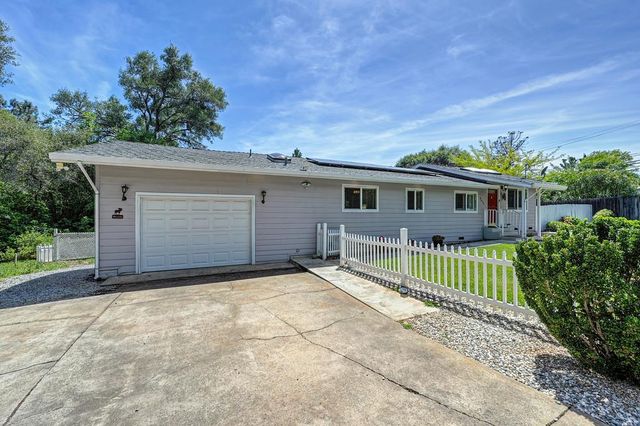 4020 Tammy Ln, Shingle Springs, CA 95682