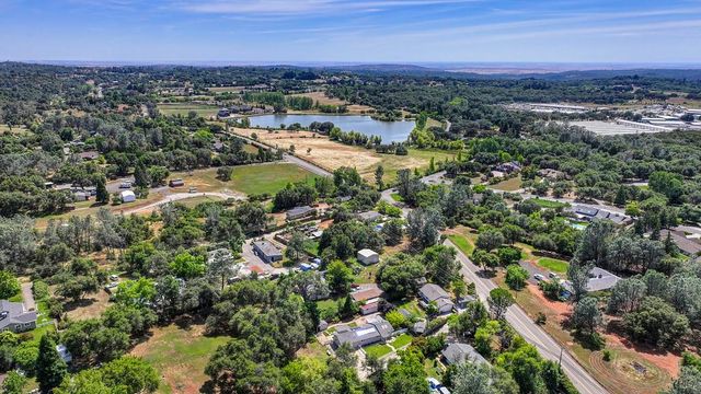 4020 Tammy Ln, Shingle Springs, CA 95682