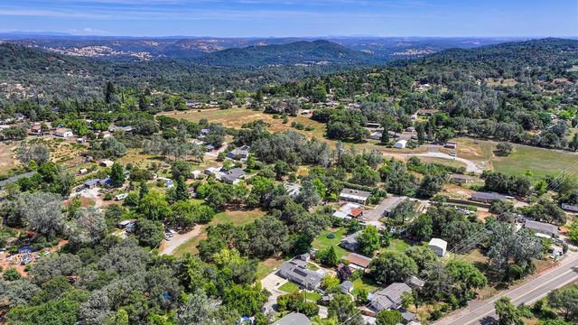 4020 Tammy Ln, Shingle Springs, CA 95682