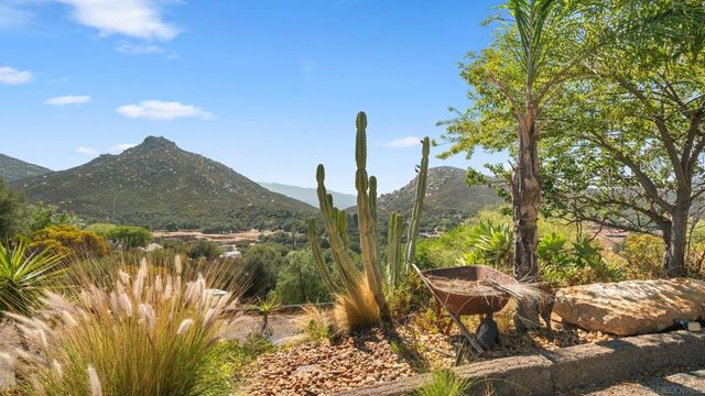 18629 Quail Trail Dr, Jamul, CA 91935