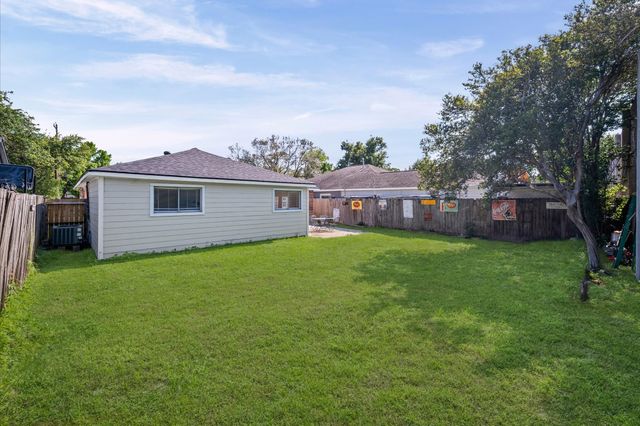 605 Kelley Street, Houston, TX 77009