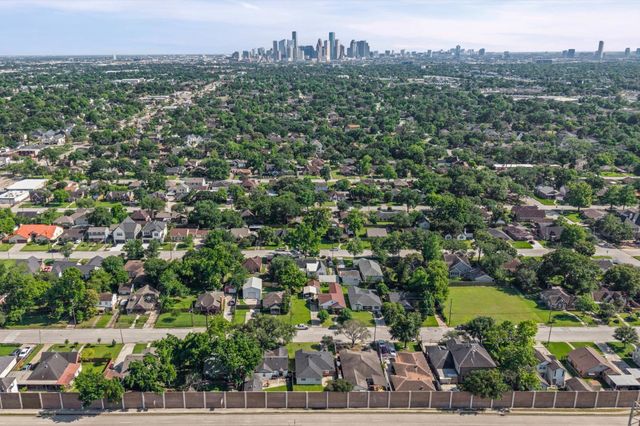 605 Kelley Street, Houston, TX 77009