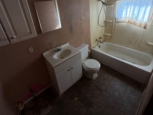 318 S Church Street, Hillsboro, TX 76645