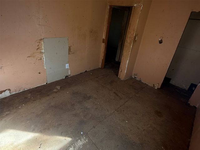 318 S Church Street, Hillsboro, TX 76645