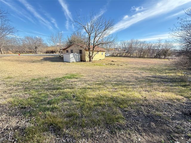 318 S Church Street, Hillsboro, TX 76645