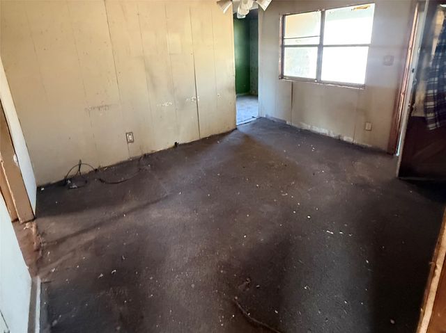 318 S Church Street, Hillsboro, TX 76645