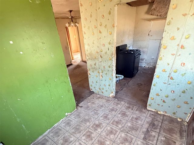 318 S Church Street, Hillsboro, TX 76645