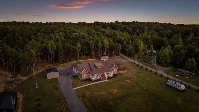 406 Green Brier Lane, Dunlap, TN 37327
