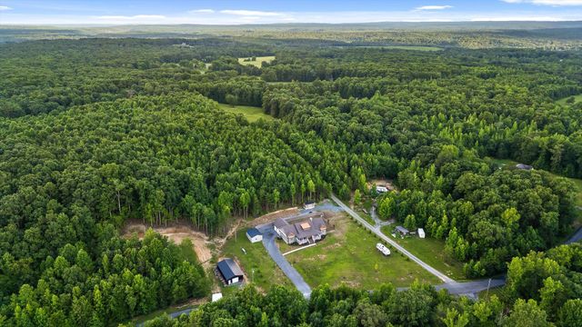 406 Green Brier Lane, Dunlap, TN 37327