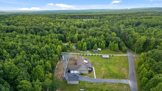 406 Green Brier Lane, Dunlap, TN 37327