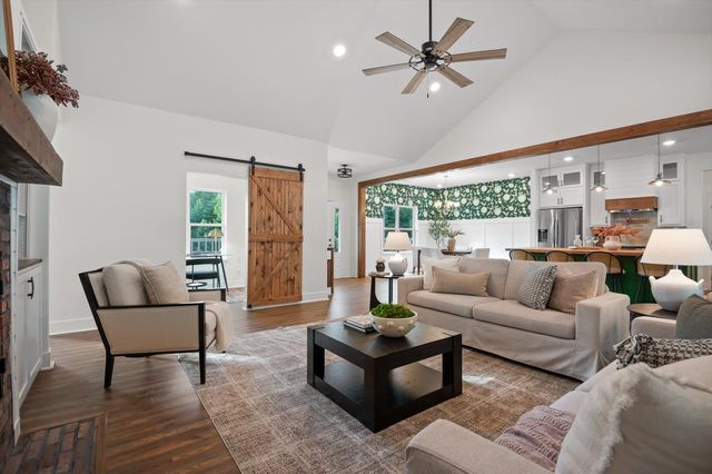 406 Green Brier Lane, Dunlap, TN 37327