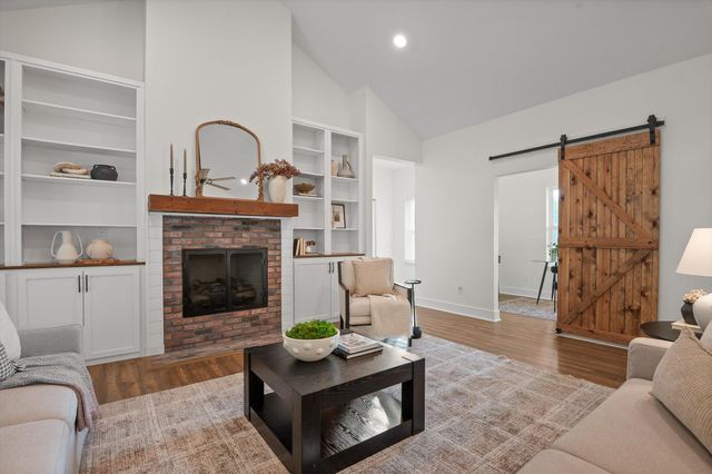 406 Green Brier Lane, Dunlap, TN 37327