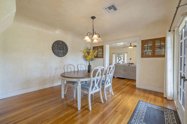 801 N Stevenson, Visalia, CA 93291