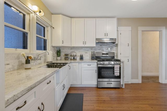 801 N Stevenson, Visalia, CA 93291