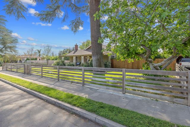 801 N Stevenson, Visalia, CA 93291