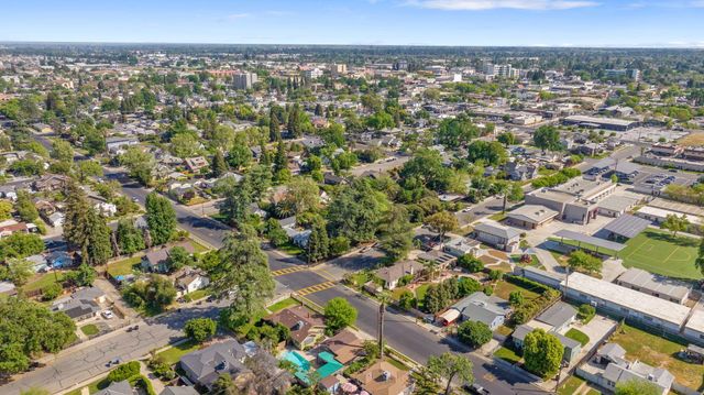 801 N Stevenson, Visalia, CA 93291