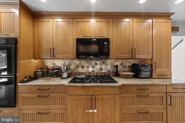 1416 BRYANT LN, Jenkintown, PA 19046