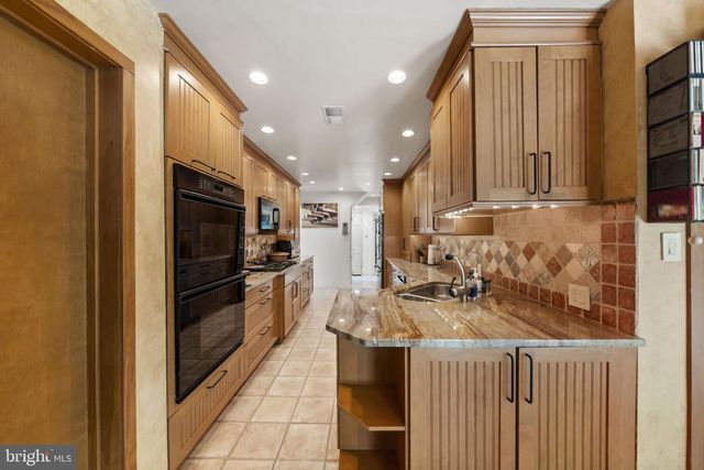 1416 BRYANT LN, Jenkintown, PA 19046