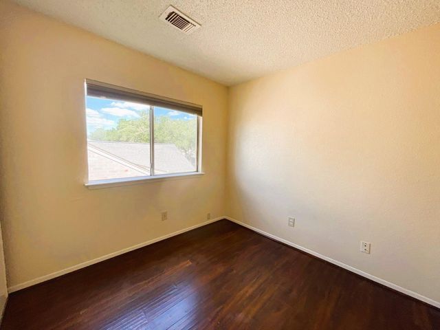 2814 Great Lakes Avenue, Sugar Land, TX 77479