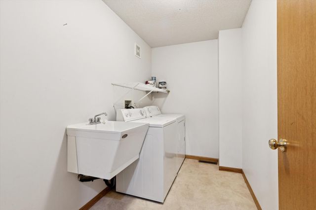 614 2nd Street NW, New Prague, MN 56071