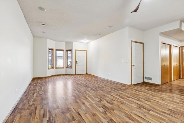 614 2nd Street NW, New Prague, MN 56071