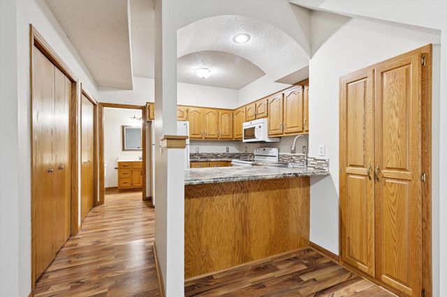 614 2nd Street NW, New Prague, MN 56071